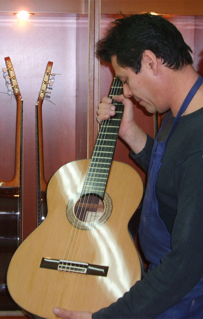 img-sec-pag-fernandocaldera-web-guitarrascaldera-004 img-sec-pag-fernandocaldera-web-guitarrascaldera-004